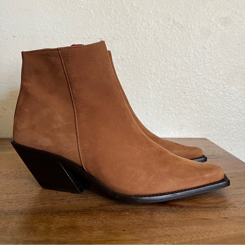 Donald J Pliner Brown Ankle Pointed Boots  Size 6.5 M
